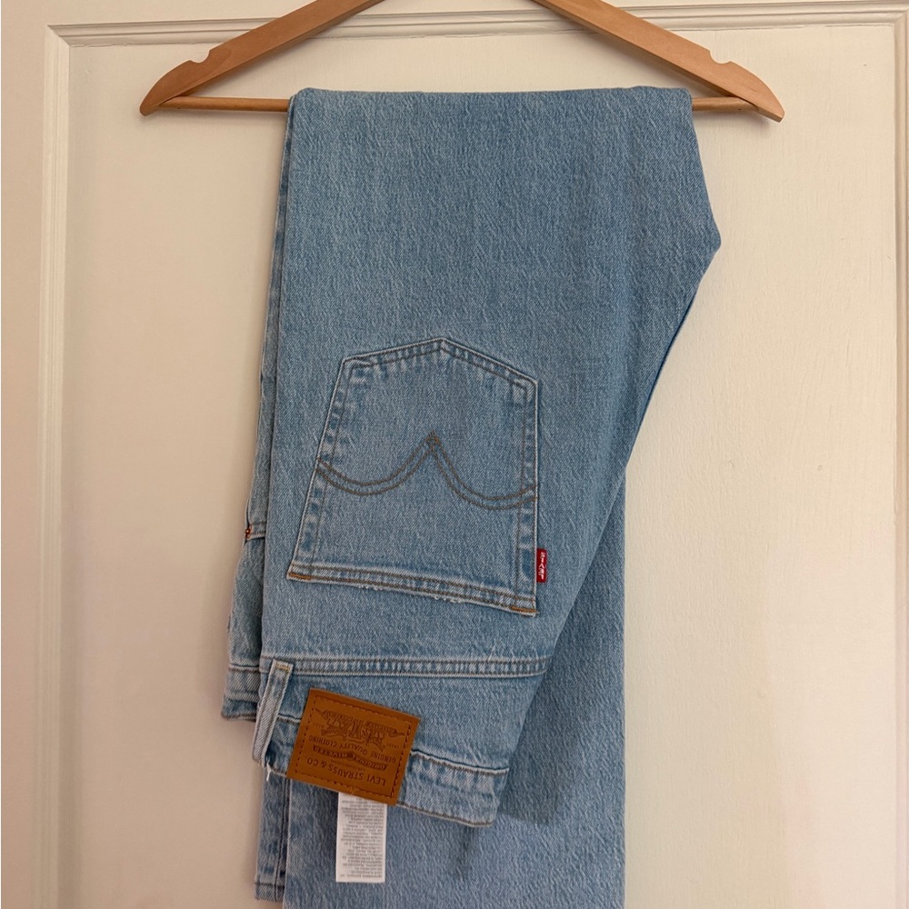 Levi's Premium "Ribcage Crop Boot" Jeans - 30